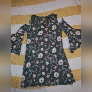 Luxology brand Women's size 6 all over embroidered dress